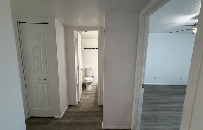 2 beds, 1 bath, 950 sqft, $1,225, Unit 208