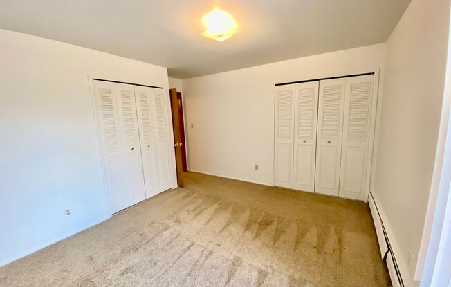 2 beds, 1 bath, 900 sqft, $1,345, Unit 2