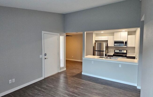 2 beds, 1 bath, 790 sqft, $2,450, Unit K210