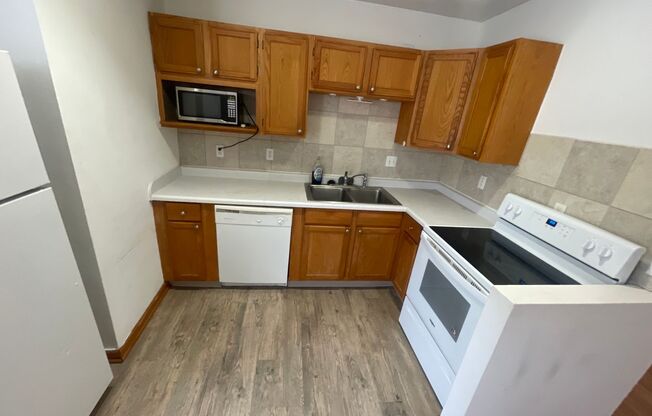 205 37th Street, Omaha NE 68131