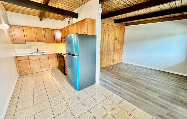 1 bed, 1 bath, 500 sqft, $1,950, Unit #28