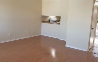 2 beds, 1 bath, 747 sqft, $1,300, Unit 1