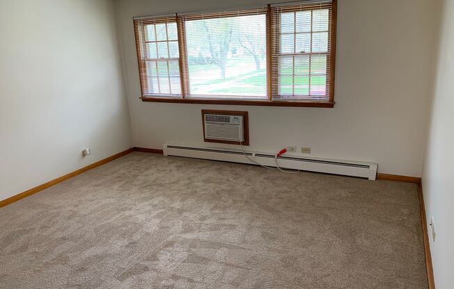 2414 Douglas St JTP