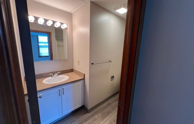 2 beds, 1 bath, 800 sqft, $975, Unit 508