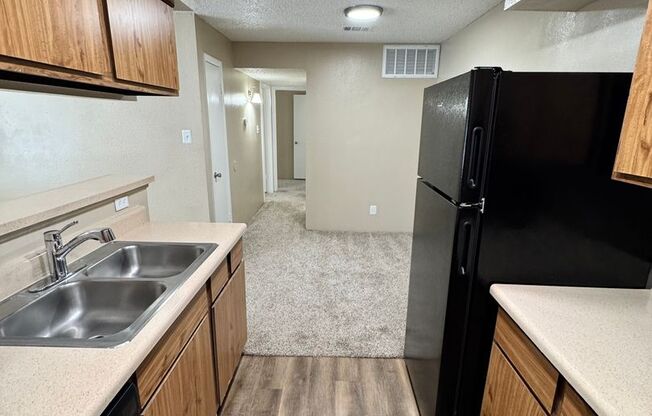 2 beds, 2 baths, 800 sqft, $925, Unit 1205