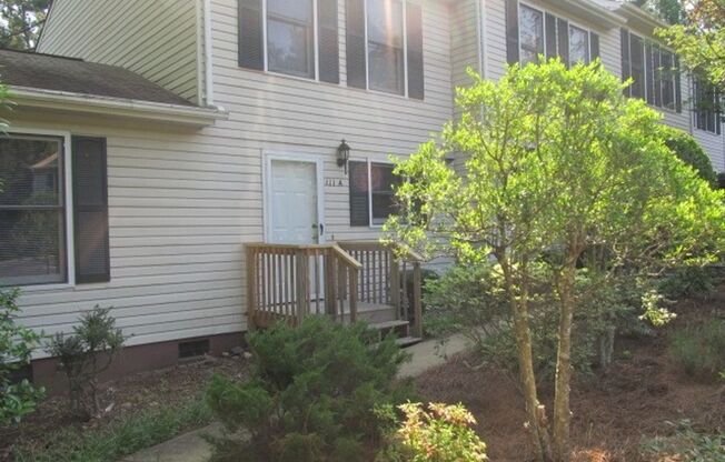 3 beds, 2 baths, $1,500