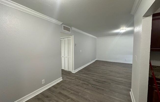 2 beds, 2 baths, 900 sqft, $1,995, Unit 206