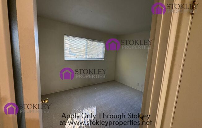 2 beds, 1 bath, $2,095, Unit Oakland Blv 1440 #09