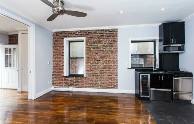 434 W 52nd St