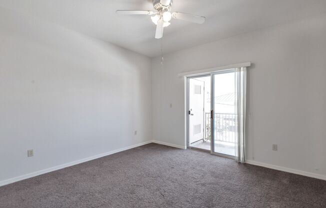 2 beds, 2 baths, $2,125, Unit # 209