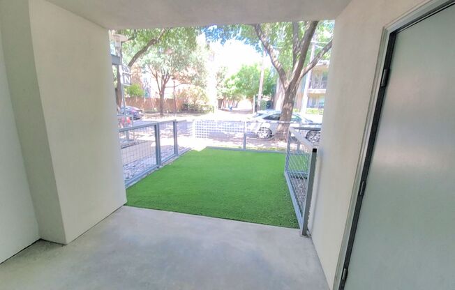 2 beds, 2 baths, 1,317 sqft, $3,300