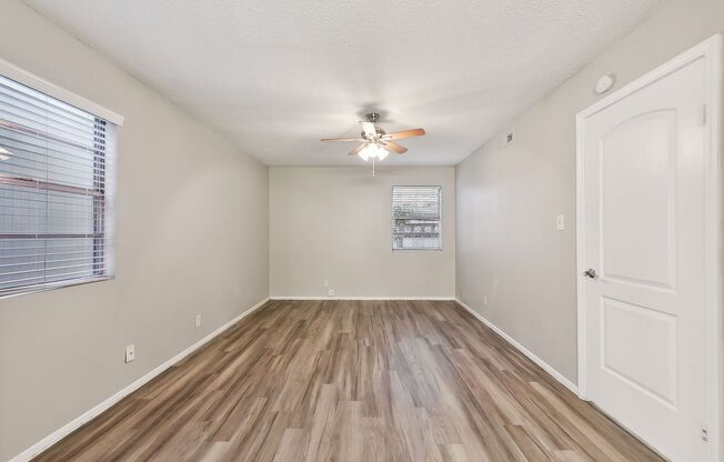 Studio, 1 bath, 440 sqft, $800, Unit 120