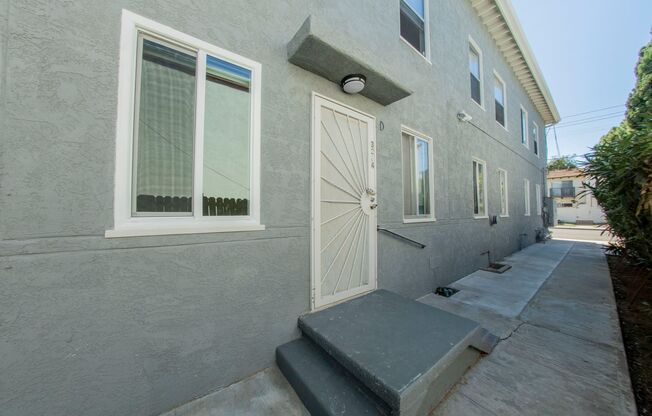 1BR 1BA Point Loma Apartment - Recently Remodeled, No Carpet, Upgraded Windows, 1 Off Street Parking Spot, W/D On-Site