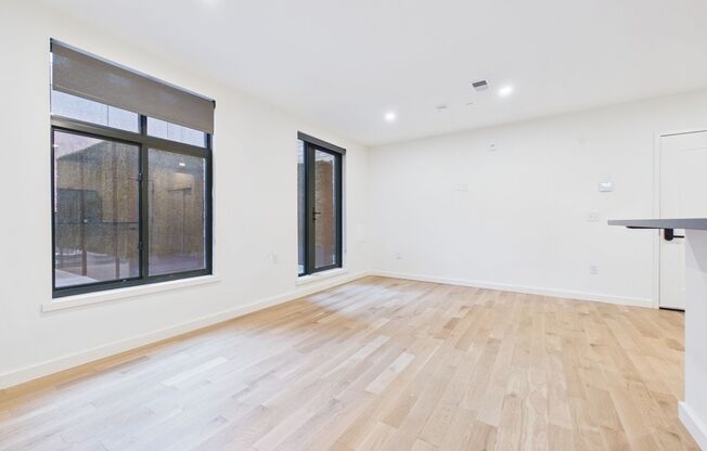 1 bed, 1 bath, 540 sqft, $1,950, Unit 306