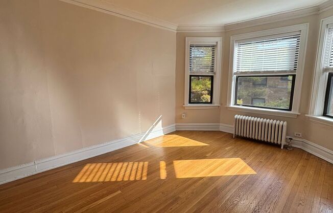 1 bed, 1 bath, 765 sqft, $1,695, Unit 615-2C