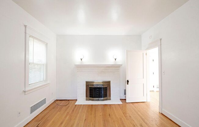 Charming Move-in Ready Fry's Spring Home on a Half-Acre Lot