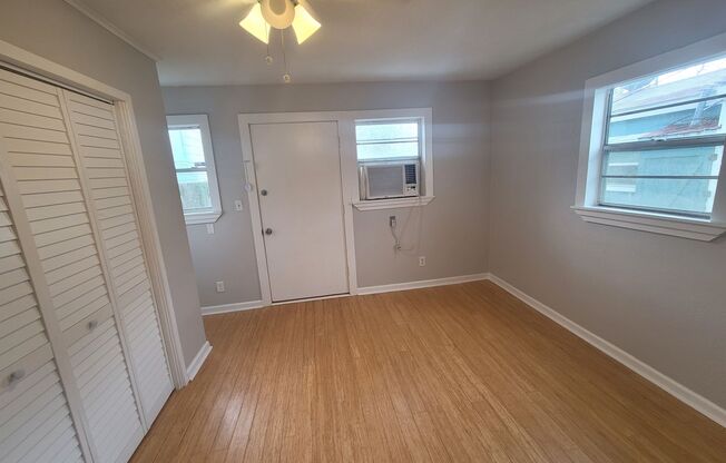 3 beds, 1 bath, $1,700