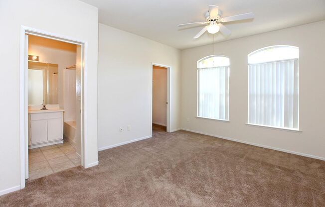 3 beds, 2 baths, 1,315 sqft, $3,295, Unit Unit 0503