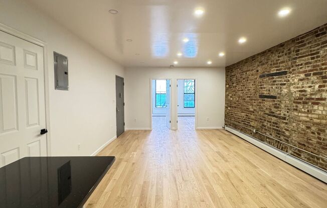 72 HESTER ST