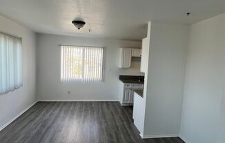 2 beds, 1.5 baths, 900 sqft, $2,700, Unit 5