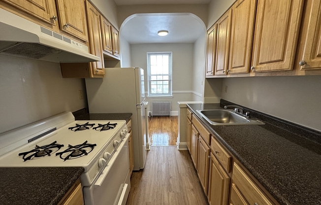 1 bed, 1 bath, 775 sqft, $2,800, Unit 516