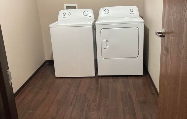 3 beds, 2 baths, 1,462 sqft, $2,150, Unit 5312