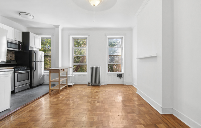 28 ALT HART ST