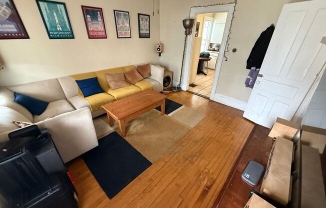 2951-51A N. Fratney St.