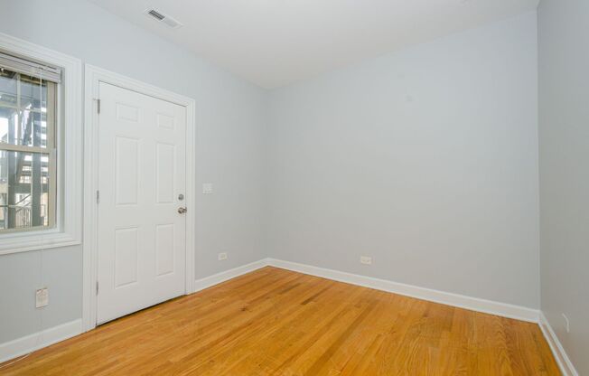 7357-67 N Ashland Ave