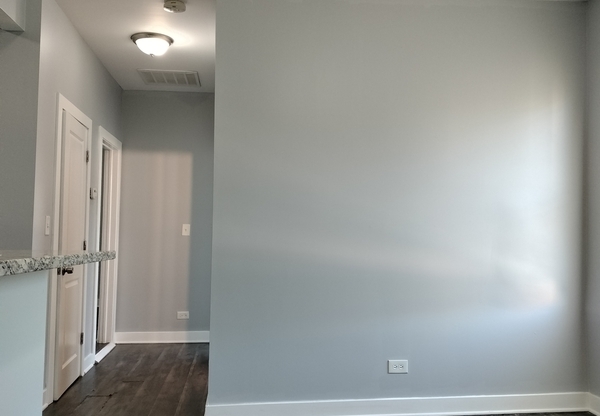 4800 S Winchester Ave 1E