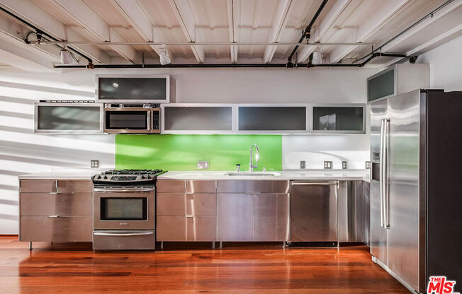 3 beds, 3 baths, 2,330 sqft, $8,500, Unit 106