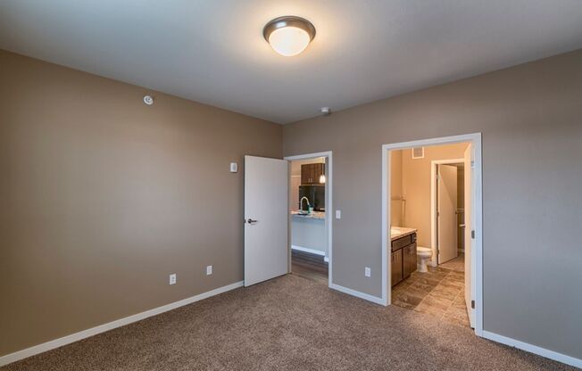 2 beds, 2 baths, 1,044 sqft, $1,260, Unit 307