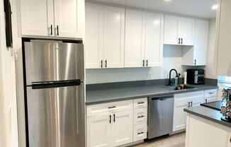1 bed, 1 bath, 580 sqft, $2,400, Unit 4