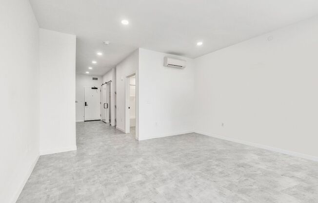 Studio, 1 bath, 530 sqft, $1,375, Unit 219