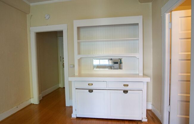 Studio, 1 bath, $995, Unit 56