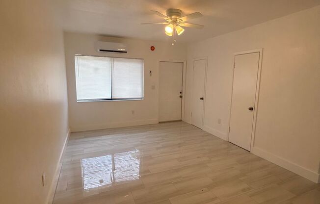 671 SW 7 ST