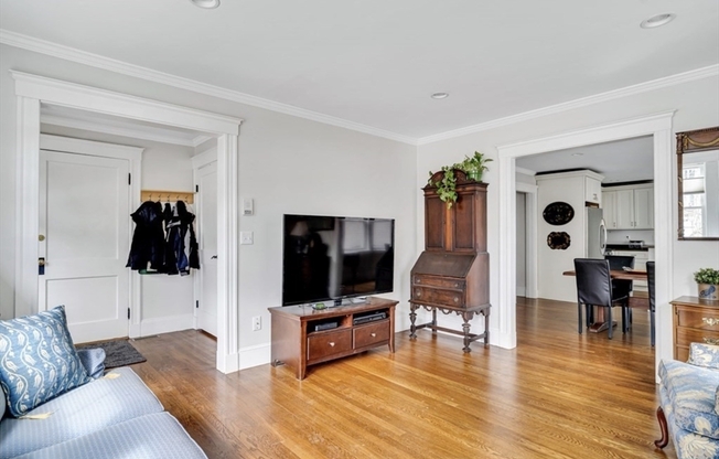 9 HASTINGS