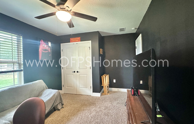 4 beds, 2 baths, $2,200