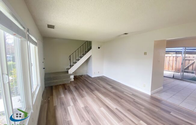 $3095-Updated Two Story Town Home in Blossom Valley Community of San Jose