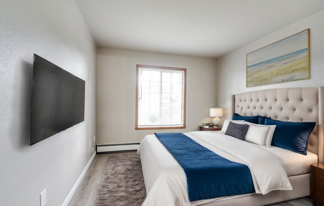 2 beds, 2 baths, 900 sqft, $1,499, Unit L202