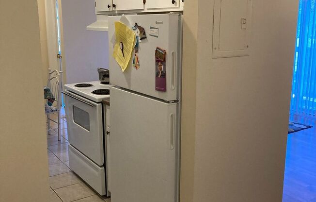 1 bed, 1 bath, 550 sqft, $1,100, Unit 212