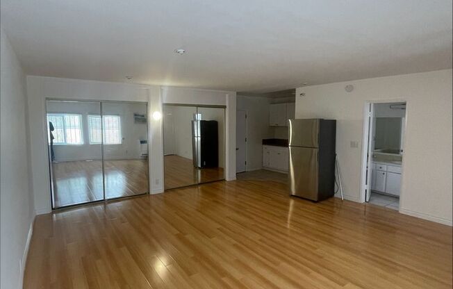 336 S NORTON AVE