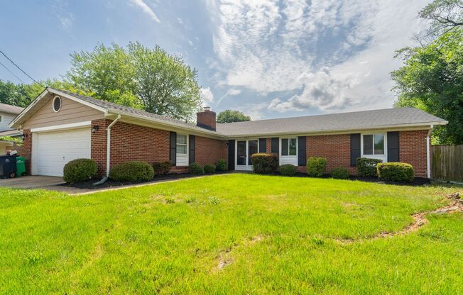 5 BD 3 BA Oxon Hill, MD home is ideal for commuters