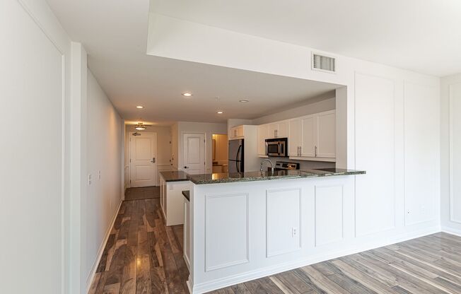 2 beds, 2 baths, $3,288
