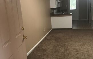 2 beds, 1 bath, 780 sqft, $1,295, Unit 522