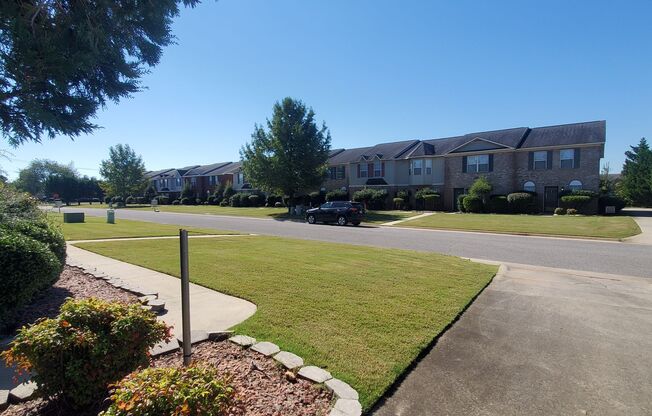 2 beds, 1.5 baths, 1,185 sqft, $1,025, Unit 2BR 1.5 BA Townhome