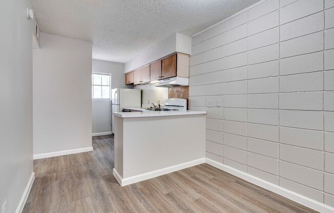 2 beds, 2 baths, 825 sqft, $1,200, Unit K738 - 311 - 208