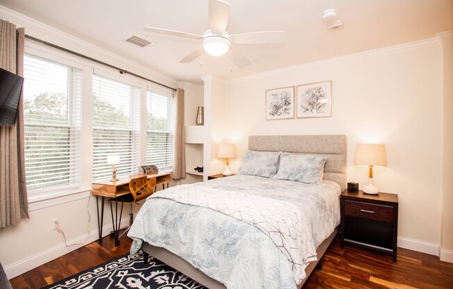 2 beds, 2 baths, 1,000 sqft, $7,800, Unit 4