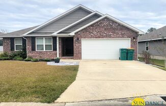 Exquisite 4 Bedroom Home in Crestview!