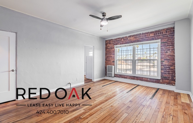 109 1/4 S NORMANDIE AVE